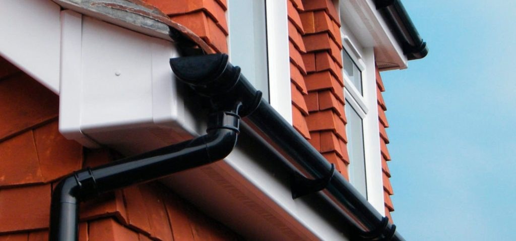 Guttering & Downpipes - image 1